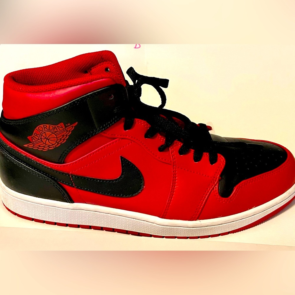 Jordan 1 Mid Reverse size 11